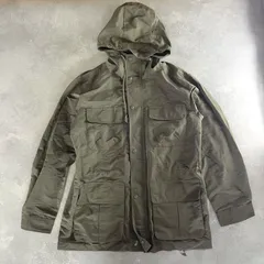 【k-46】ユニクロ　UNIQLO マウンテンパーカー　XL カーキ　フード付き　多ポケット　撥水　軽量　カジュアル　アウトドア　春秋