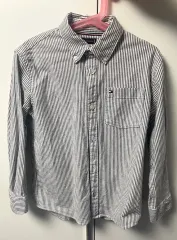 正規品 Tommy Hilfiger トミーヒルフィガー キッズ ストライプ シャツ (サイズ 128 / 8歳) TOMM