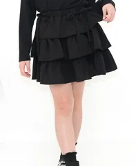 Bee【♪クーポン利用で20％OFF♪】フリルリボンスカート◇ブラック×3段フリル◇子供服 キッズ 女の子 無地 シンプル 100 110 120 130 140 150