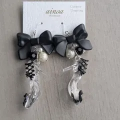 ハイヒール　ガラスの靴　ピアス