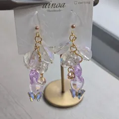 ガラスの靴　蝶　ピアス