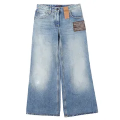 LOUIS VUITTON ルイ・ヴィトン デニムパンツ 2024SS レディース サイズ 36 ストーンウォッシュ LVモノグラム レザーパッチ ワイドストレート ジップフライ ジーンズ ボトムス ライトインディゴ イタリア製