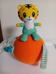 トラのぬいぐるみ付きボールラトル しまじろうのサムネイル