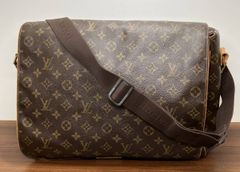 ルイヴィトンアズールショルダーバック中古品。片方切れている 