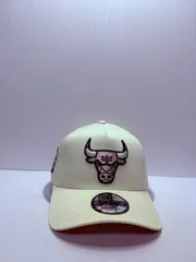 Newera シカゴブルズ 6×チャンピオンズ 9forty A-FRAME スナップバックキャップ ホワイトカラー