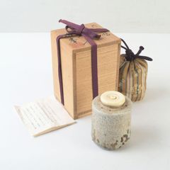 未使用品 信楽焼 四代高橋楽斎作 肩衝茶入 共箱 仕覆付 楽斎作 - メルカリ