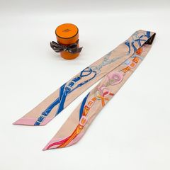 エルメス ツイリー 《飾緒とブランデンブルク飾り》ピンク×ブルー