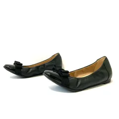 足にフィットして疲れにくい！日本製◎【DIANA】ダイアナ WELLFIT エナメル スクエアトゥ ローヒール パンプス ぺたんこ RN41657 フラットシューズ りぼん 通勤 オフィス ブラック レディース 22.0cm/M42453UU