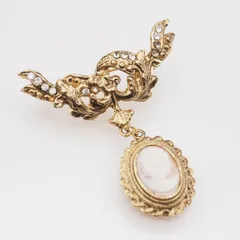 Q679 シェルカメオ ブローチ 女性横顔 ダイヤモンド風 ゴールド デザイン ヴィンテージ コスチュームジュエリー