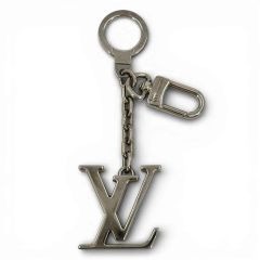 お*う様 LOUIS VUITTON ヴィトン M65769 XL チャーム キ - メルカリ