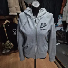 ナイキ レディース フーディー