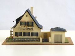 Item thumbnail for item dc93c5d1-32ea-4541-9ad3-9959eda36a1f