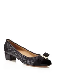 サルヴァトーレ フェラガモ レディース シューズ パンプス キルティング ヒール Salvatore Ferragamo Womens Vara Quilted LowHeel Pumps Nero BlackGold ブラック