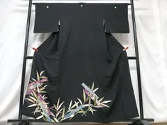 平和屋着物■豪華黒留袖　駒刺繍　短冊笹文　金銀彩　正絹　逸品　CABD6848xeのサムネイル