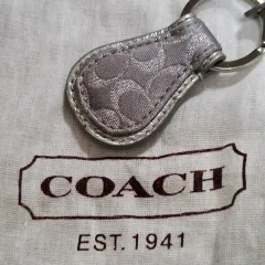 COACH シグネチャー キーホルダー シルバー