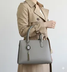 ラスト1点　ポリマークレイ×ビーズ刺繍のバッグチャーム　(ネックレス変更可)