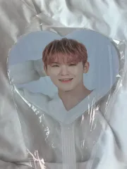 2026年最新】seventeenウジうちわの人気アイテム - メルカリ