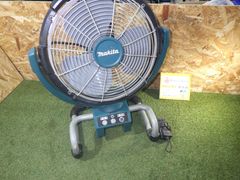 Makita マキタ CF300D 充電式ファン 扇風機 別売アダプター付属 - メルカリ
