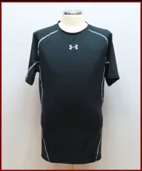 UNDER ARMOUR / 黒い半袖Tシャツ / サイズ95 / ヴィンテージ (B-10)