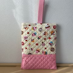 アイスクリーム柄の30cm zipperポーチ Alexander fabric アイスクリーム柄の30cm zipperポーチ Alexander fabric - メルカリ