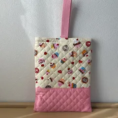 入園入学　りんりんのハンドメイド　上履き入れ　シューズケース　体育館シューズ袋　キルティング　スイーツ
