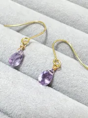 宝石質アメジストAAA ドロップピアス（K18メッキ）