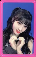 【中古】コレクションカード(女性) TWICE/モモ/手でハート・ピンク枠/CD「FANCY YOU」付属フォトカード