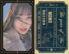 【中古】コレクションカード(女性) TWICE/モモ/顔アップ・衣装ベージュ・右向き/CD「The year of Yes」封入特典フォトカード