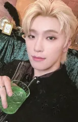 【中古】コレクションカード(男性) SEVENTEEN/DINO(ディノ)/「SEVENTEEN GLOBAL OFFICIAL FANCLUB ‘CARAT’ MEMBERSHIP KIT 「THE MOONRISE HOTEL」」同梱フォトカード