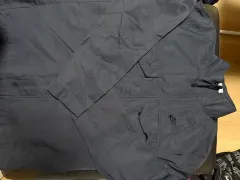 ナイキ商品 (ジャケット、ウィンドブレーカー、フーディーなど)
