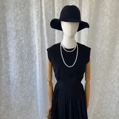 ブラックフォーマル ノースリーブ　ブラック　黒　プリーツワンピース 冠婚葬祭 上品 ミディ丈