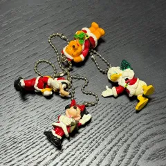 ディズニー クリスマス キーホルダーセット