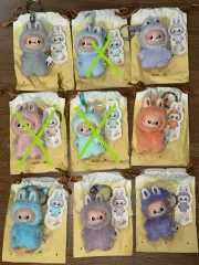 POP MART ミニ ラブブ キーホルダー