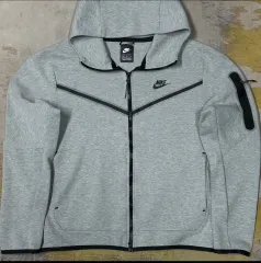 ナイキ テック フリース フーディー ジップアップ グレー