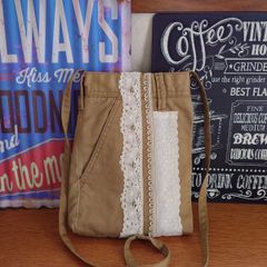 Item thumbnail for item 19cb59fb-b4c9-4e07-823e-e5ade9b78114