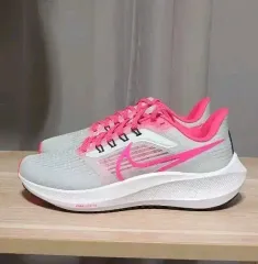 NIKE ナイキ ウィメンズ エアズーム ペガサス 39 ランニングシューズ 230サイズ 新品（箱なし）