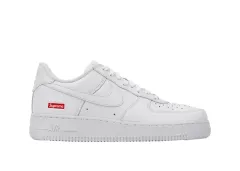 ナイキ x シュプリーム エアフォース 1 ロー 白