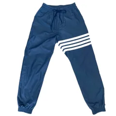 トムブラウン トラックパンツ パンツ ボトムス 長ズボン 4BAR ポリエステル ネイビー THOM BROWNE [サイズ0(メンズXS相当)] 上品 洗練 定番 人気 スタイリッシュ モダン 高級感 快適 デイリー タウンユースのサムネイル
