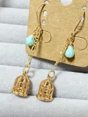 鳥籠モチーフ×アマゾナイト ドロップピアス（K18メッキ／サージカルステンレス）