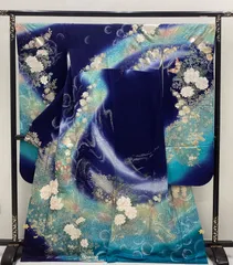 中古品　袷着物　振袖　箔　紺青系　TL寸　正絹　R440