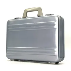 【飾らない、機能美】　ZERO HALLIBURTON　アタッシュケース アクリルハンドル A4収納 アルミケース ビジネスバッグ　クリアブルー