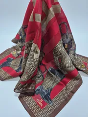 【未使用に近い】超美品！FENDI レディースハンカチ 大判サイズ