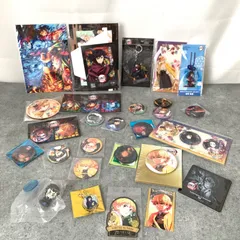 【未開封品】鬼滅の刃　グッズまとめ　缶バッジ/アクリルスタンド/コースターなど　　M80218-5