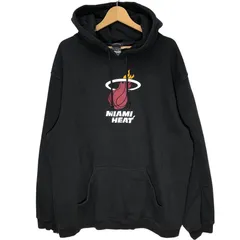 adidas/アディダス NBA MIAMI HEAT マイアミヒート バスケットボール チーム スポーツ パーカー フーディー プルオーバー 長袖 フロントプリント 袖刺繡 ワンポイント刺繡 オーバーサイズ INDNESIA製 2XLサイズ ブラック