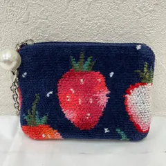 9213　FEILER　フェイラー　ストロベリードット　キー＆カードポーチ　ネイビー　紺　いちご　イチゴ　苺　ストロベリー　ポーチ　小さめ　ミニ　レディース　小物入れ　パール　シンプル　きれいめ