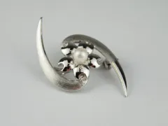 【USED/B】田崎真珠TASAKI シルバーメッキ パール付きブローチ