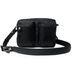 グッチ ‎834475 スモール クロス ボディバッグ  GGナイロン ブラック ベルト ウエストバッグ 斜め掛け シルバー金具 GUCCI（未使用　展示品）