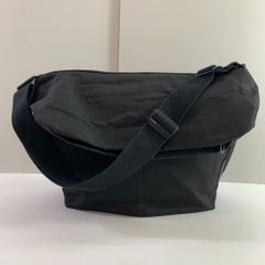 RESISTANT HiSKOOL メッセンジャーバッグ レジスタント ブラック