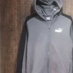 PUMA  プーマ　フルジップパーカー　サイズＳ