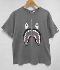 26g-171x【中古】A BATHING APE　ｱﾍﾞｲｼﾝｸﾞｴｲﾌﾟ　BAPE SHARK TEE　WGM　ｼｬｰｸ　ｸﾞﾚｰ/Mｻｲｽﾞ　Tｼｬﾂ　001CSG801011X